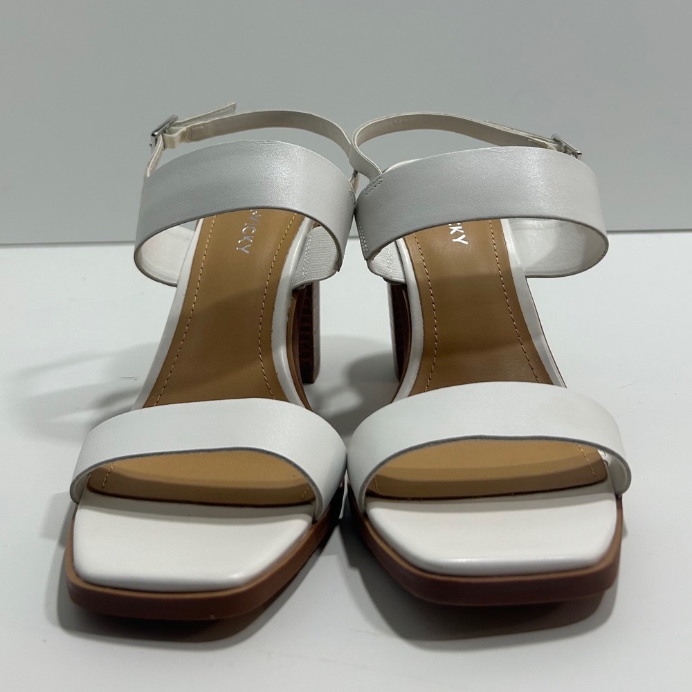 Lisa Vicky Oasis-V White Leather Block Heel Sandals Square Toe Womens 7M NEW